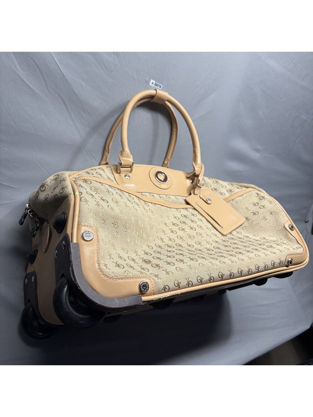 Guess Brown Monogram Rolling Duffel Bag Travel Luggage XOXOXO Royal Highness